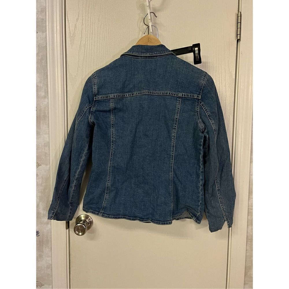 Liz & Co Denim Jacket - Picture 2 of 4